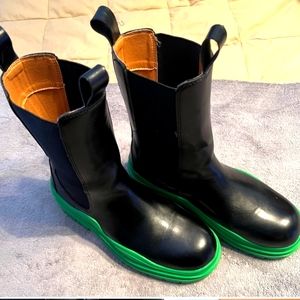 Bottega Veneta (not sure of authenticity)Black w/Green Soles Lthr & Rubber Boots